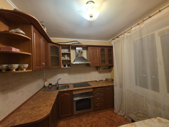 Здам в оренду  2 кімнатну квартиру,  рн.ринку Урожай. Винница