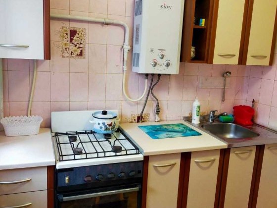 Оренда, 1-но кімнатна квартира в Замостянському районі, нормальний житловий стан, техніка та меблі в