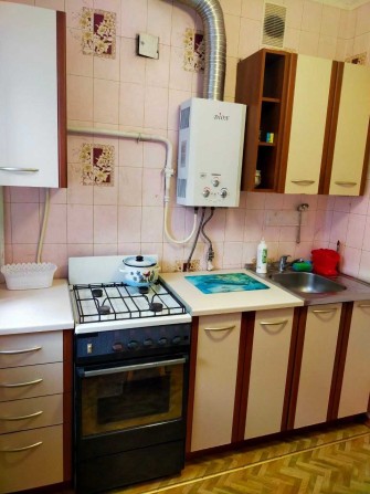 Оренда, 1-но кімнатна квартира в Замостянському районі, нормальний житловий стан, техніка та меблі в - фото 1