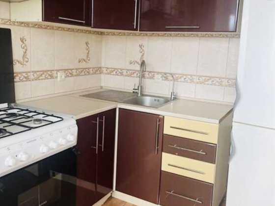 2к квартира на Пирогова( вільно) поруч Урожай