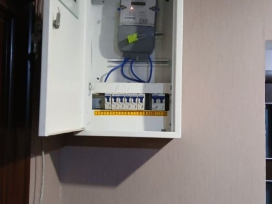 сдам двух комнатную квартиру.  Начало Хортицкого района. Запорожье