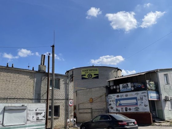 Здам в оренду бокс-гараж в закрытому приміщенні Сумы