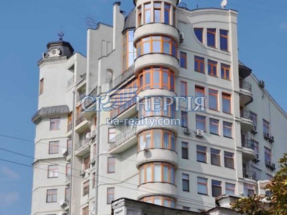 Паркомісце 14,3 м.кв. бул. Шевченка, 11 поруч Прем’єр Палас Київ
