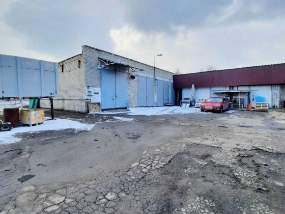 Оренда гаражу з двома високими воротами з двома  ямами Охороняється Днепр