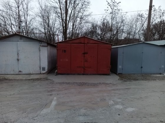Аренда гаража .юность яма космос Запорожье