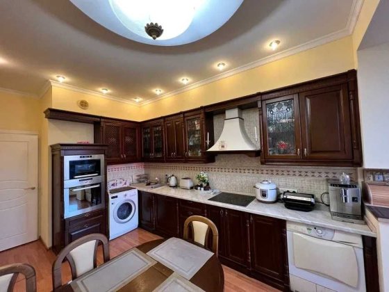 Оренда трьохкімнатної квартири. Гоголя , 20б