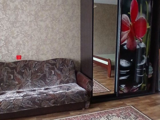 Здам 1-квартиру біля Соборної площі короткий термін