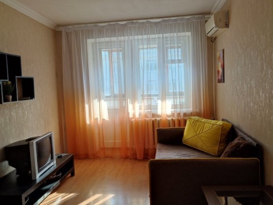 сдам 1 к.кв.пр.Соборний с 20.09
