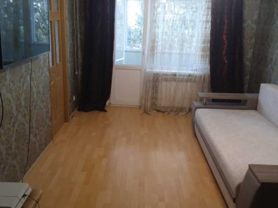 сдам в аренду двухкомнатную квартиру, возле 6 гимназии Запорожье