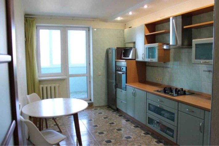 Орена трьохкімнатної квартири.  Січових Стрільців, 90Д - фото 1