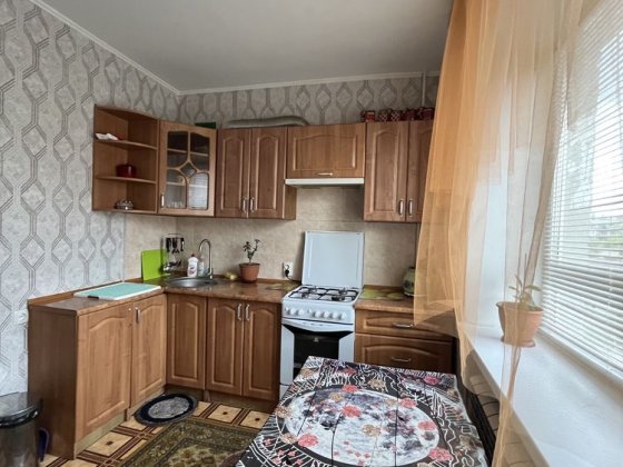Вже вільна! Здається в оренду двохкімнатна квартира вул. Радіо (Космічний район) Запорожье