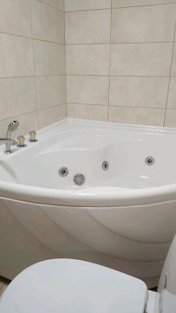 Сдам 2 комн. Можно для командировочных. Александровский р-н. - фото 1