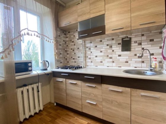 Здаю 2 к  розділку на пл,Перемоги