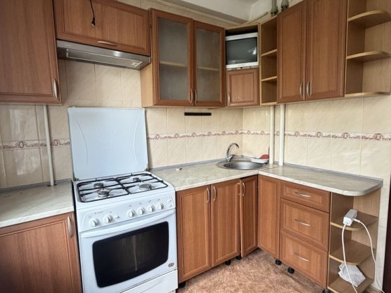 Аренда 2х ком.кв по Василя  Сергиенко, район 99 лицея -10000гр Запорожье