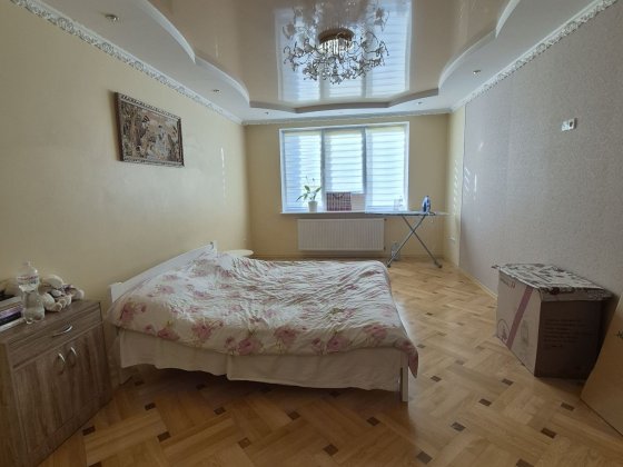 Оренда 2 кімнатної квартири біля   Сихова
