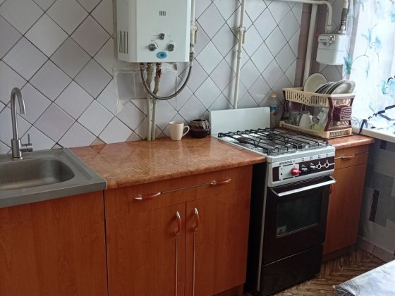 Здам 1к.кв  4/5 Північнокільцева15,р-нВарус,ринок, 5000+к.п.