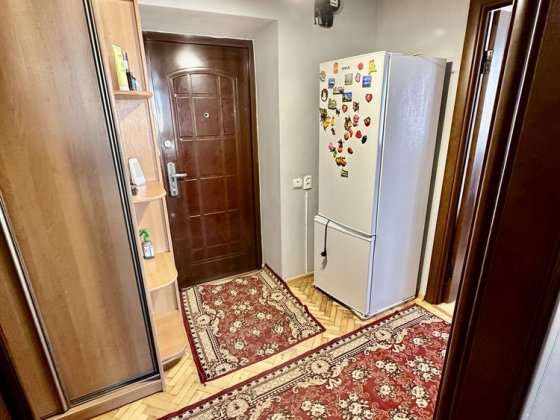Оренда квартири  в Залізничному р-ні-3хкімнатноі по в.Городоцькій (кінець