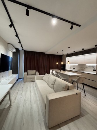 Оренда двокімнатної квартири новобудова центр вул.Шевченка - фото 1