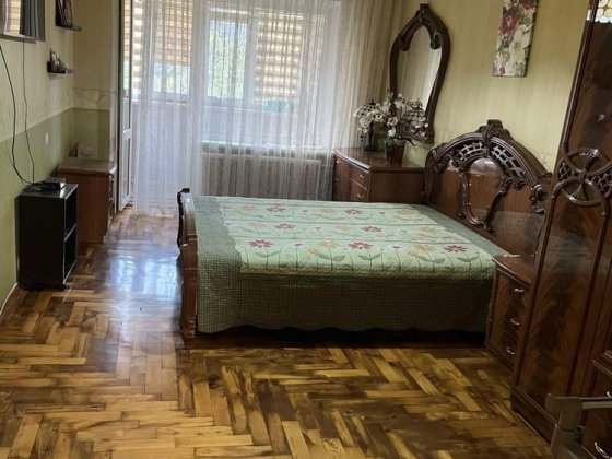 Сдам 3 к кв-ру Космос по ул .Чумаченка5/9 семье Запорожье