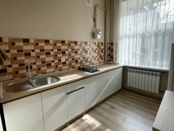 Сдам 1 Ком квартиру Сталинка ГАЗ  Ул Жуковского Центр ЕСТЬ ВАРИАНТЫ АРЕНДЫ