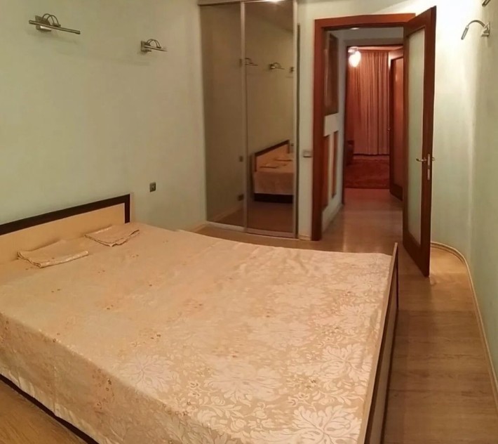 Сдам 3 к.кв м Холодная Гора. Можно с детьми  и мелким питомцем - фото 1