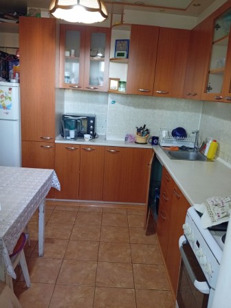 Сдам недорого 2х компмтную квартиру - фото 1