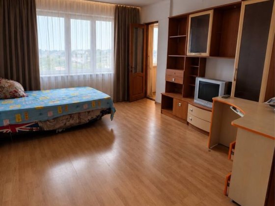 Здається 2 кімнатна квартира   довготривало на автовокзале для віськових можно Запорожье