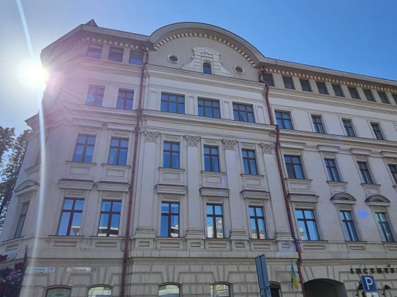 Сдам 4кв. Центр, ул. Короленко рядом Пассаж, Мост-Сити. Дніпро