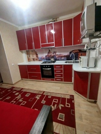 Здам євро двушку в новобудові,вул.Дача,55 - фото 1