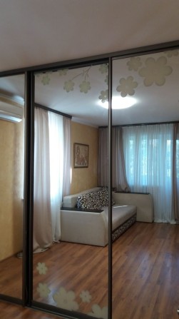 Сдам 1к кв 1ая ст Люстдорфская дор 8500гр - фото 1