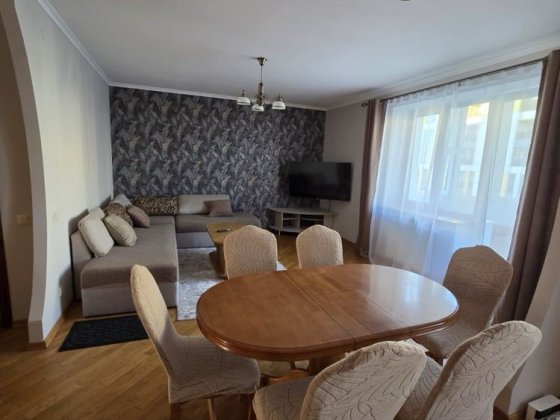 Оренда 3-кімнатної квартири, вул. Пасічна, 171 — $800/міс.