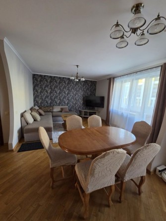 Оренда 3-кімнатної квартири, вул. Пасічна, 171 — $800/міс. - фото 1