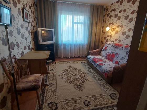 Газ ! Сдам 2ком Глушко 17/ Королева. 5этаж