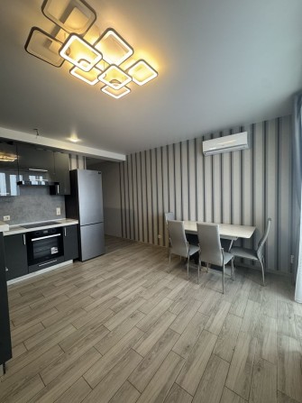 Сдам 2 комнатную квартиру 75м2 ЖК Дуэт, Алексеевка, 2 минуты метро - фото 1