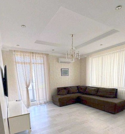 3х ком квартира, комфортный этаж, место в паркинге+100 уе, ГольфСтрим - фото 1