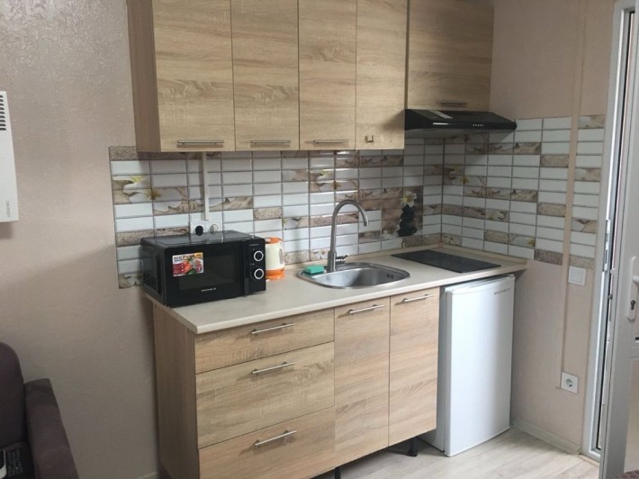 Сдам 1 квартиру студию, можно паре, можно с мал жив - фото 1