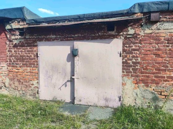 Продам  гараж   в 4 кооперативі Александрия