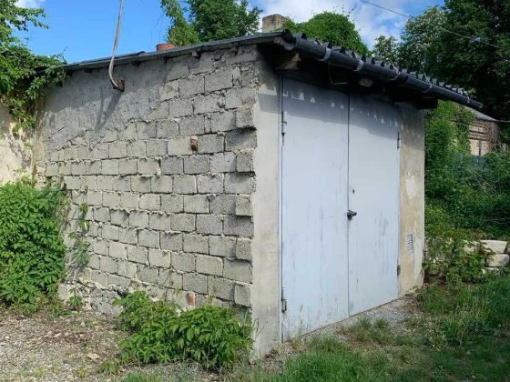 Продам капітальний гараж з документами Кам'янець-Подільський