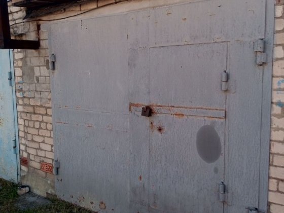 Продам гараж ГСК 18 центр міста. Лозова