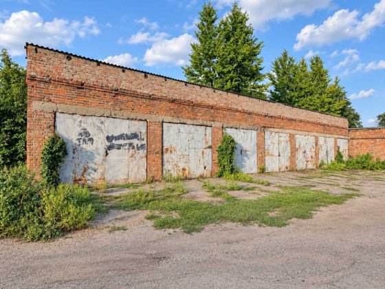 Продам комплекс із 15 гаражів, 567 м² — Ромни Ромни