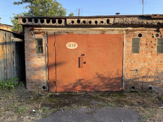 Продам гараж під плитами в кооперативі «Дачний» Умань