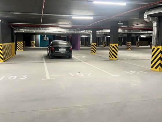 Центр! Продаж паркомісця в підземному паркінгу ЖК Family Plaza Ивано-Франковск