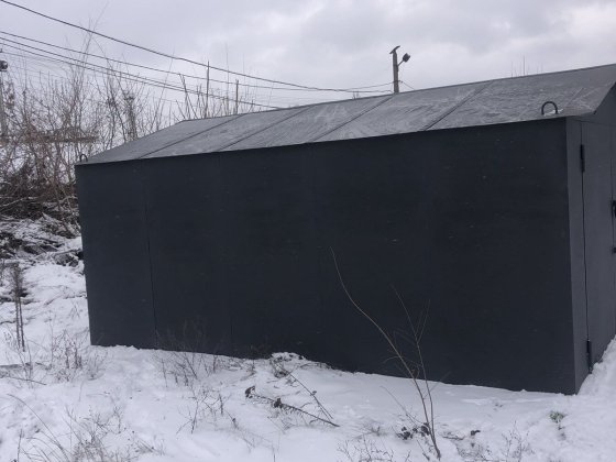 Металевий гараж  розмір 3.5 на 5.Самовивіз. Кривой Рог
