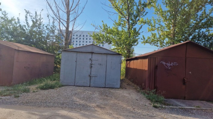 Продам гараж мікрорайон Сонячний, біля тисячки - фото 1