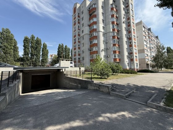 Паркомісце в підземному паркінгу бульвар Автокразівський Кременчук