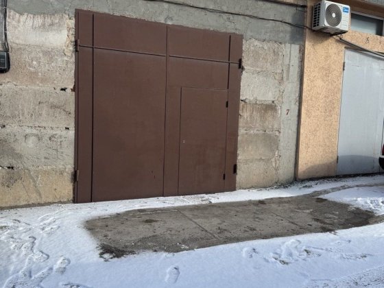 Бокс (гараж) у ГБК «Тілець» 36,9  м2, в районі 4-ої дитячої лікарні Кривий Ріг