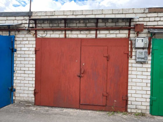 Продам капітальний цегляний гараж у ГК «Супутник», Деснянський район