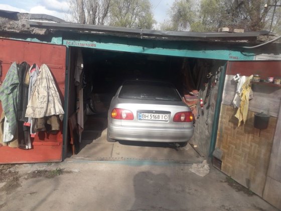 Продам гараж(сдам в аренду) Кривой Рог