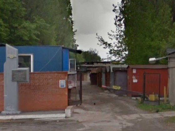 Продам цегляний гараж з підвалом 39.4 м.кв. ГК Батлика.