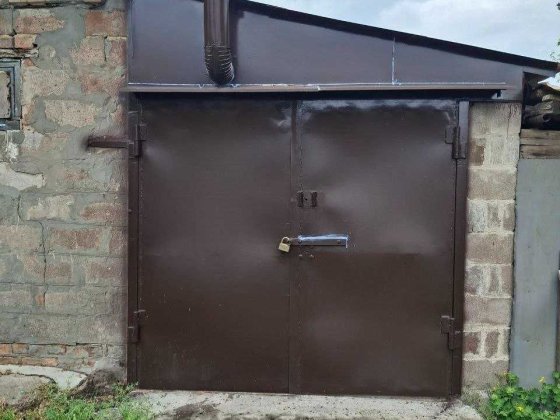 Продам капітальний гараж з ямою, 12 квартал Дніпро